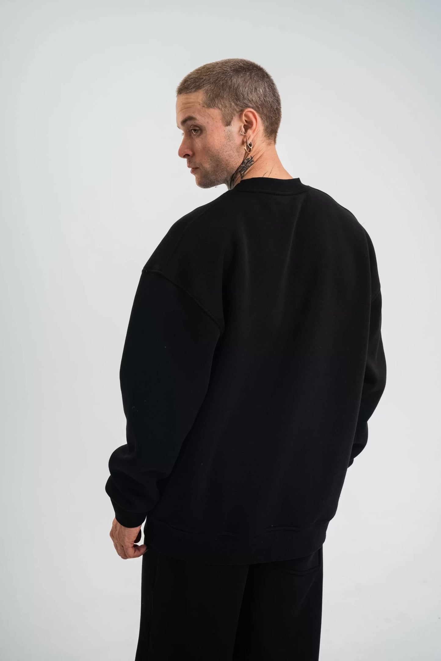 Uzun Kol Bisiklet Yaka Basic SweatShirt - Siyah